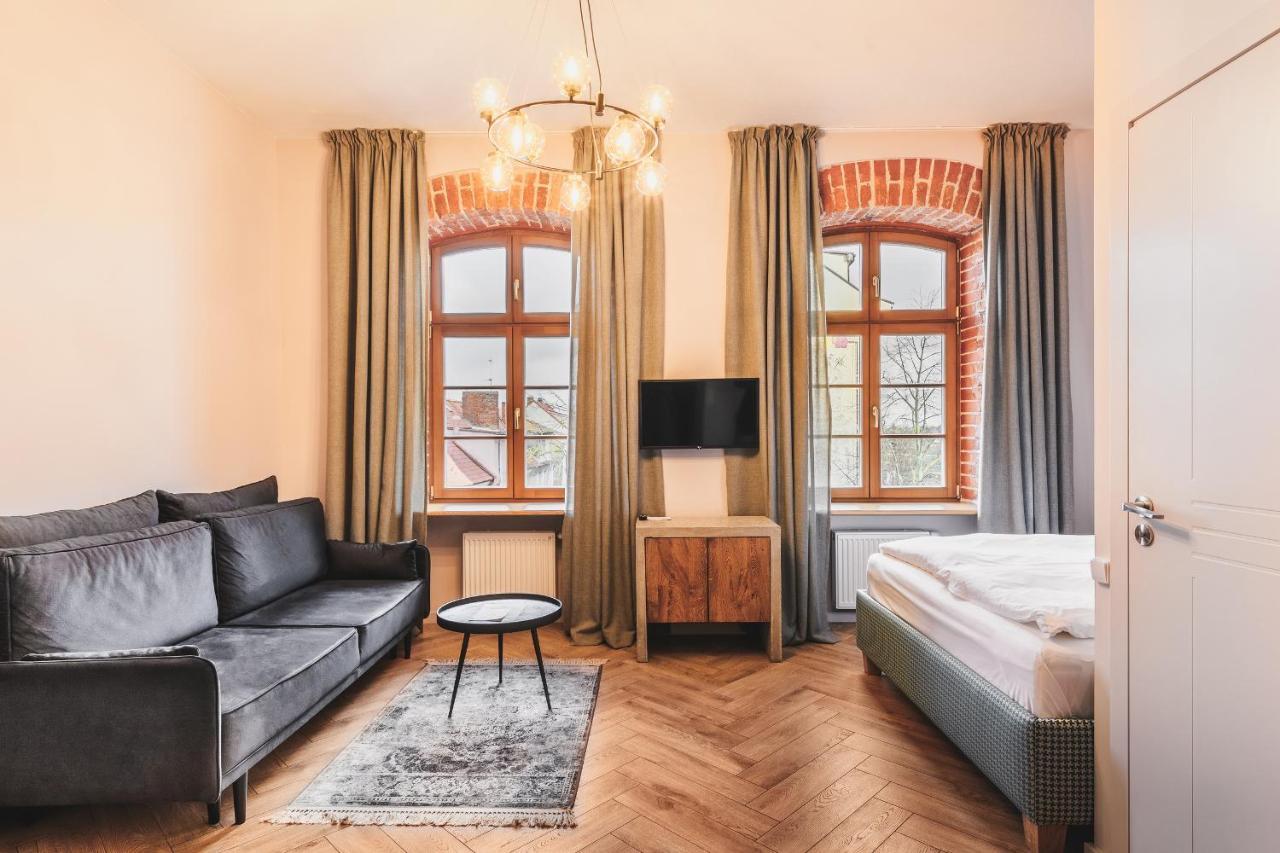 קלייפדה Adler Aparthotel מראה חיצוני תמונה